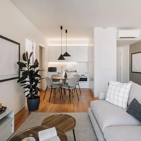 Akya - 2 Bedrooms In Arroios Appartamento